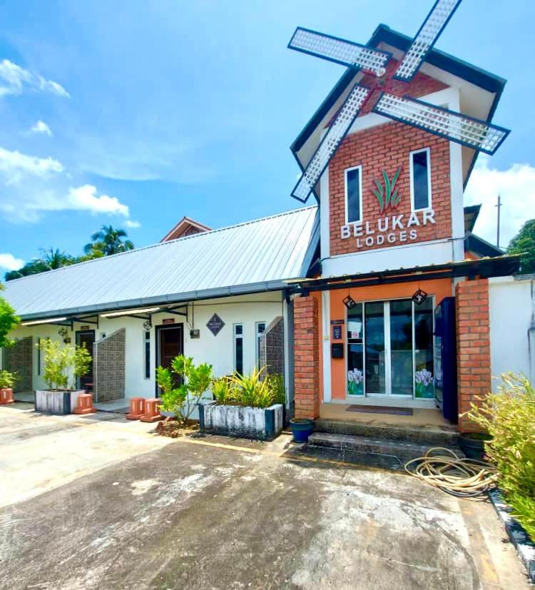 Belukar Lodges Private Homestay Pantai Cenang  Kültér fotó