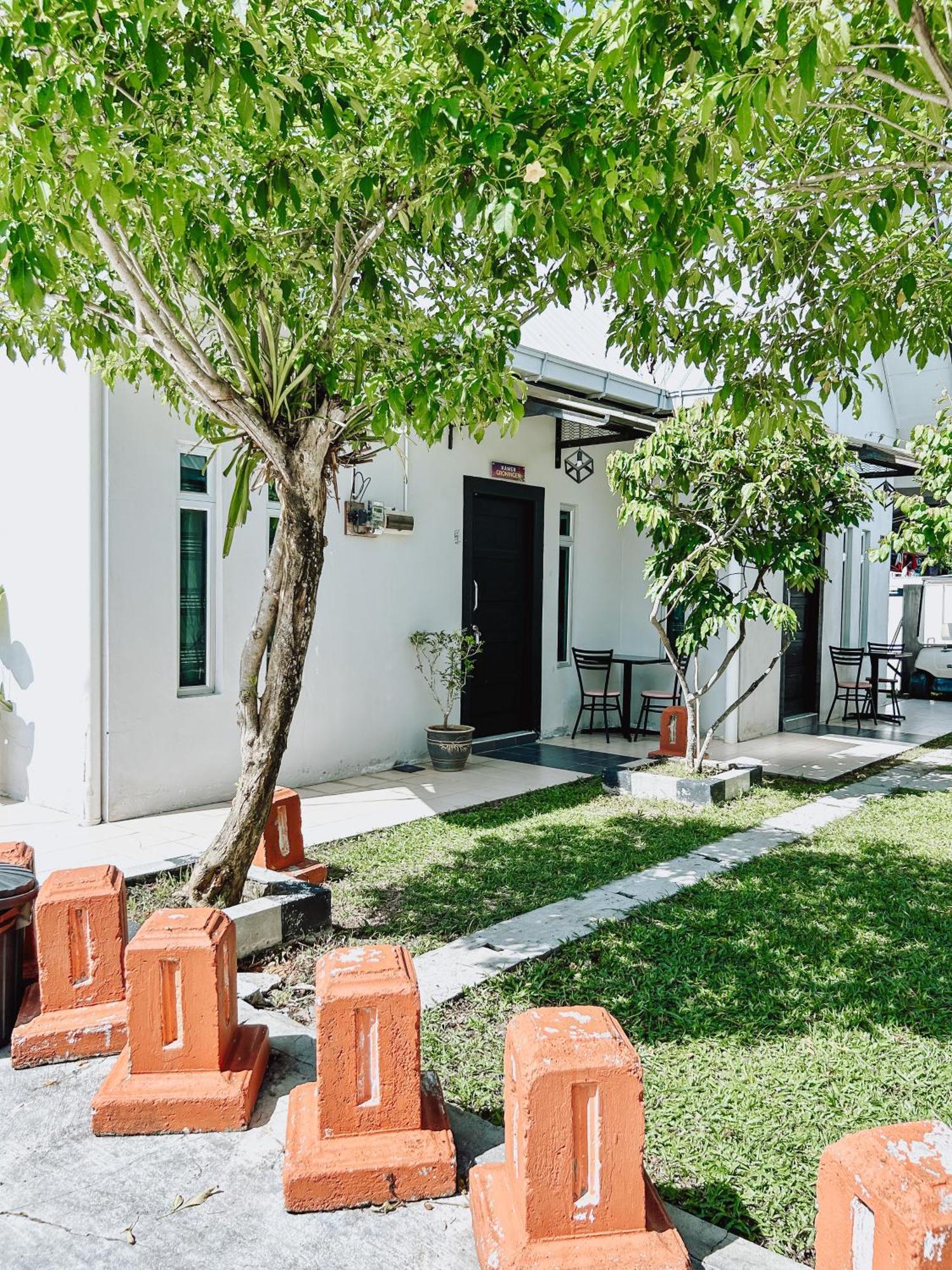Belukar Lodges Private Homestay Pantai Cenang  Kültér fotó